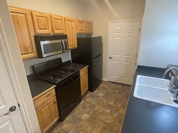 4th image of 1061 Canyon Meadow Dr APT 4