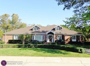 2417 Cottonwood Rd, Grand Island, NE 68801