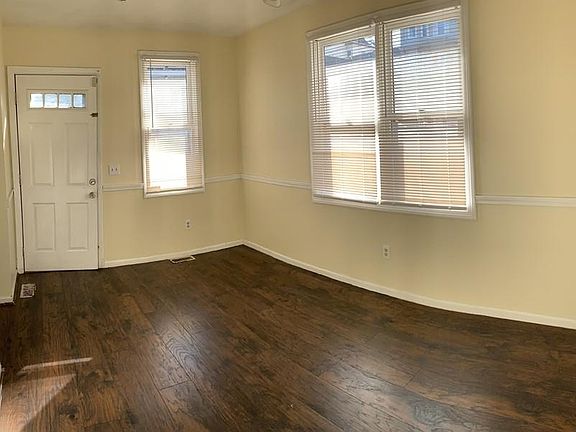 4th image of 112 Lowell St APT 15