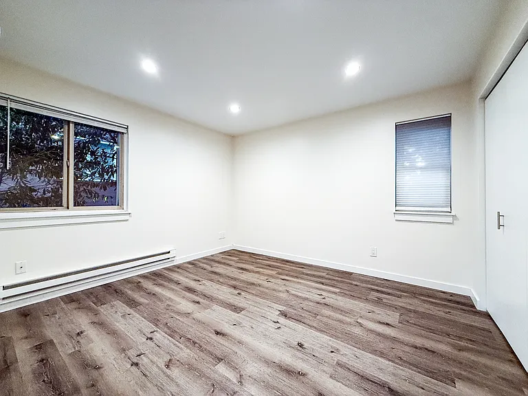14332 Lenora Pl N — Photo 11