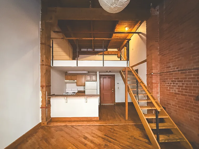 Grand Lofts — Photo 29