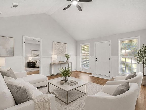 3rd image of 37 Shadowridge Ln