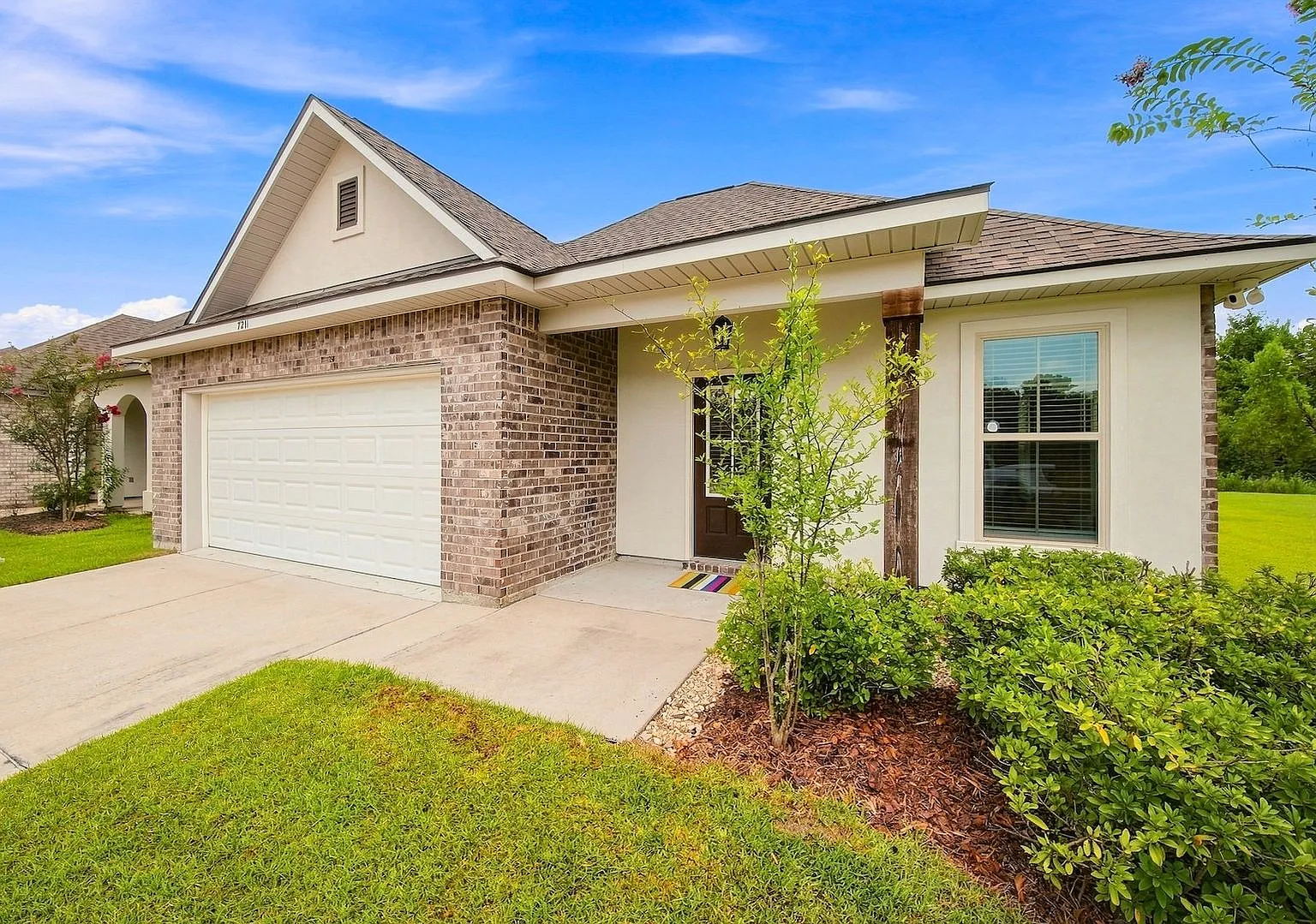 4 Bedroom House |Near LSU | Geaux Tigers — Photo 2