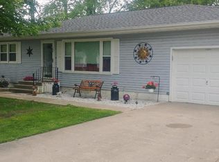 700 N Center St, La Harpe, IL 61450