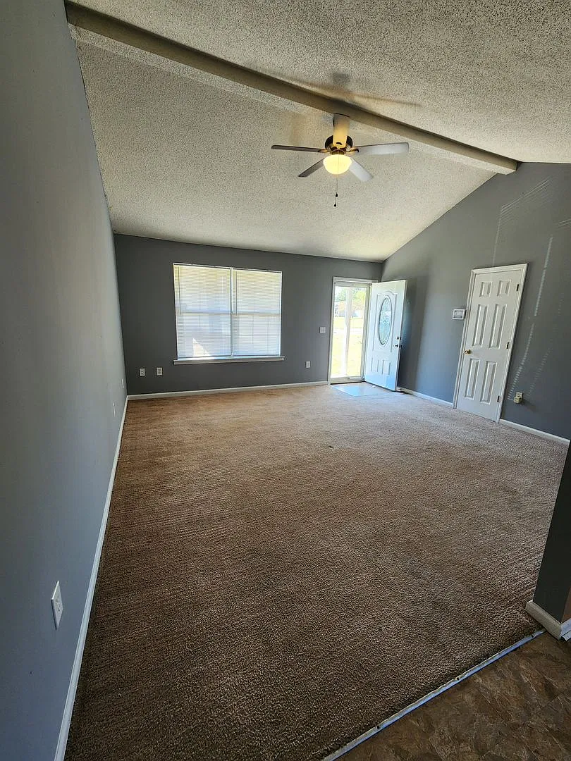 1302 Loblolly Drive — Photo 3