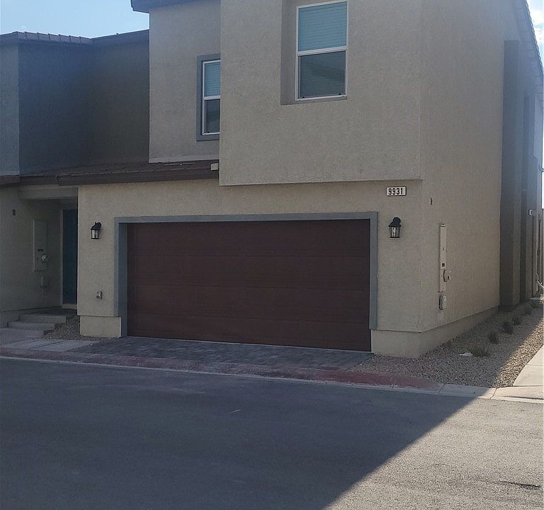 1st image of 9931 Apricot Hills St