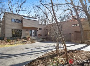 467 Lakepoint Dr, Barrington, IL