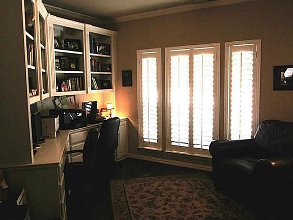 4th image of 1612 Landon Ln