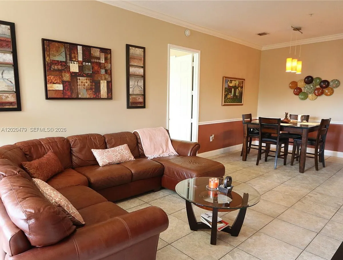 Building Photo - 4602 SW 160th Ave #533