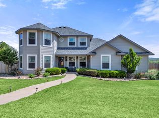 108 Landon Ln, Llano, TX 78643