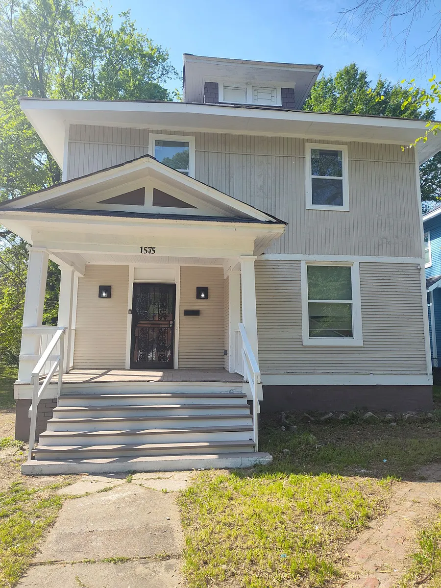 Building Photo - 1575 E McLemore Ave