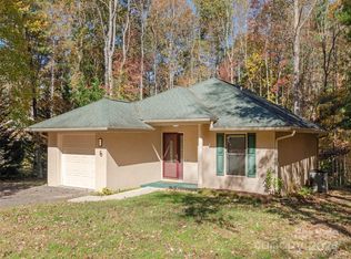 6 Peppermill Pl, Flat Rock, NC 28731