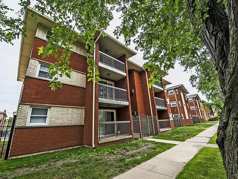 14119-21 S Tracy Ave — Photo 14