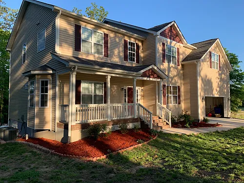 1641 Holly Creek Ln Photo 1