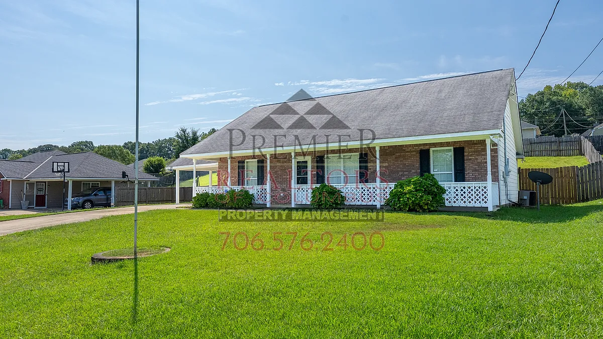 Building Photo - 25 Redwood Dr