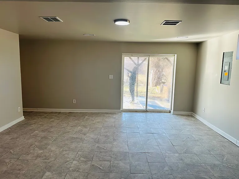 14 Robyn Dr — Photo 15