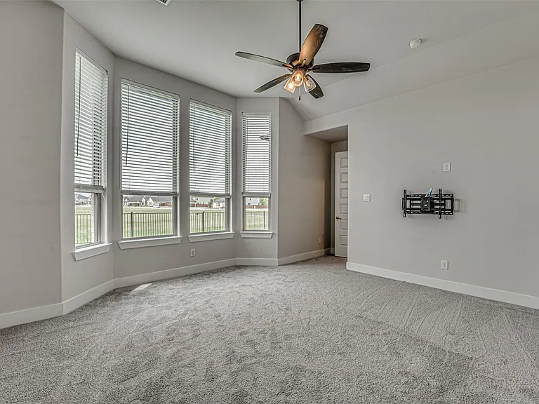 1709 Puglia Ct — Photo 15