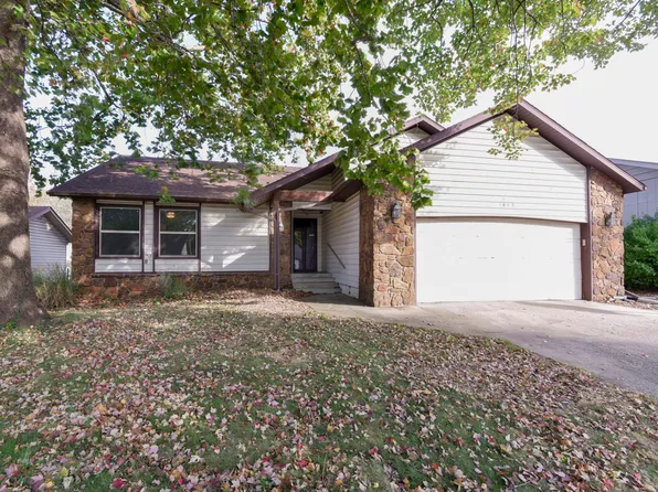 1613 W Lindberg Street, Springfield, MO 65807