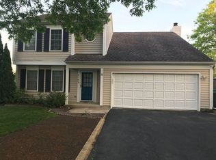 5169 Red Pine Ave, Gurnee, IL 60031