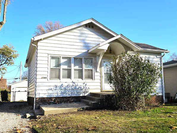 2544 Yale Blvd, Springfield, IL 62703