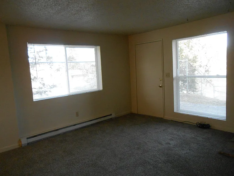 1244 NE 4th St #9 — Photo 10