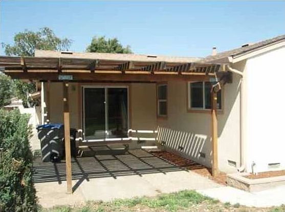 5th image of 2555 Loomis Dr