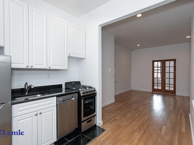 1592 2nd Ave #5F — Photo 1