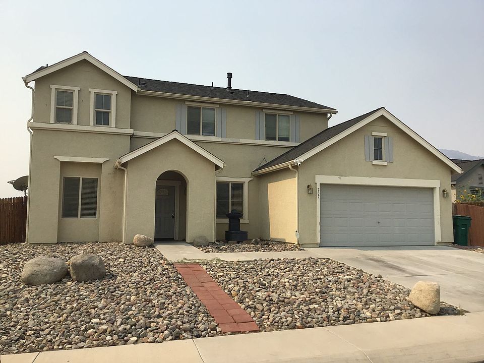 1st image of 207 Harkin Cir