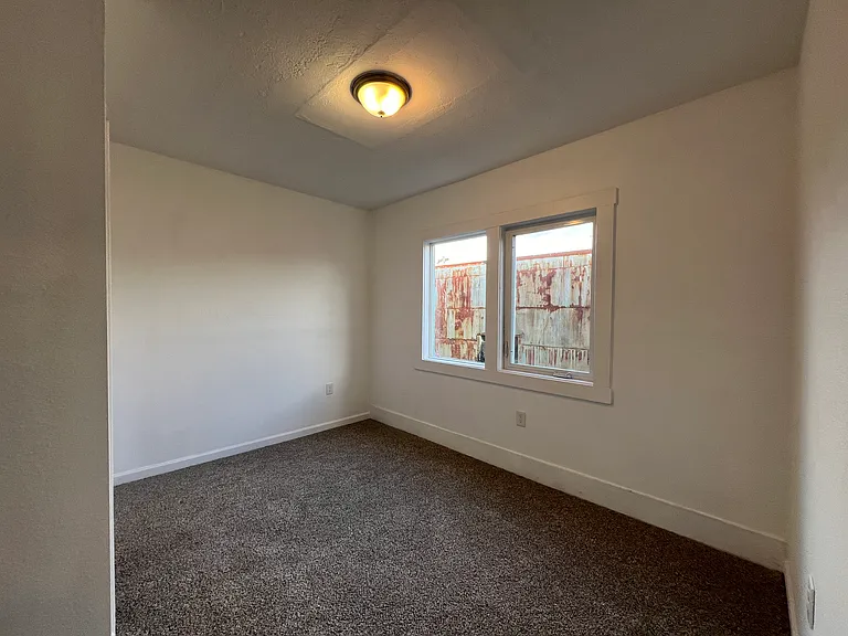 212 E Wishkah St #306 — Photo 5