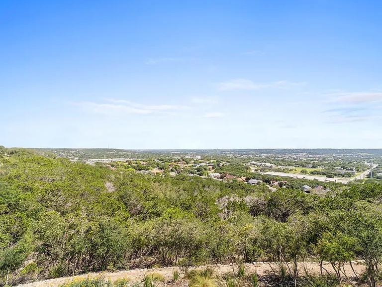 1008 Edinburgh Dr — Photo 24
