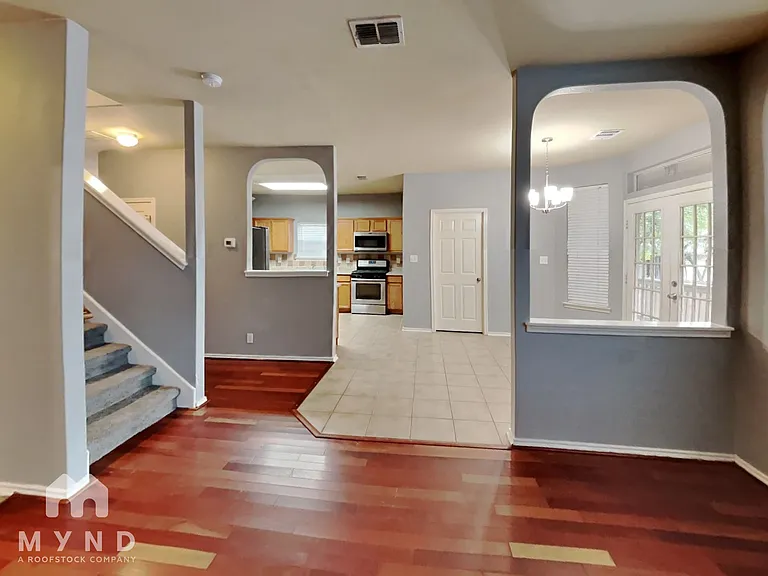 8606 Eagle Peak — Photo 9