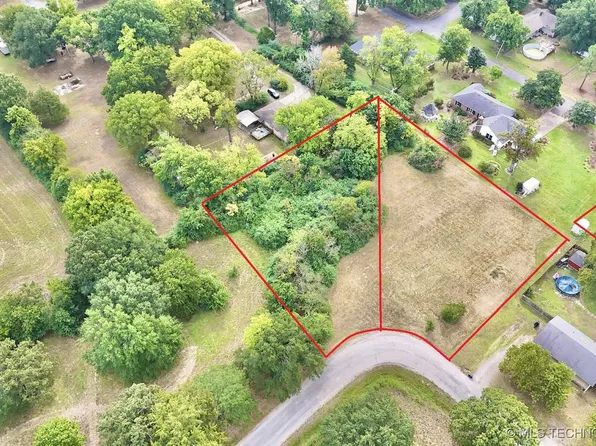 7 NW J St, Stigler, OK 74462