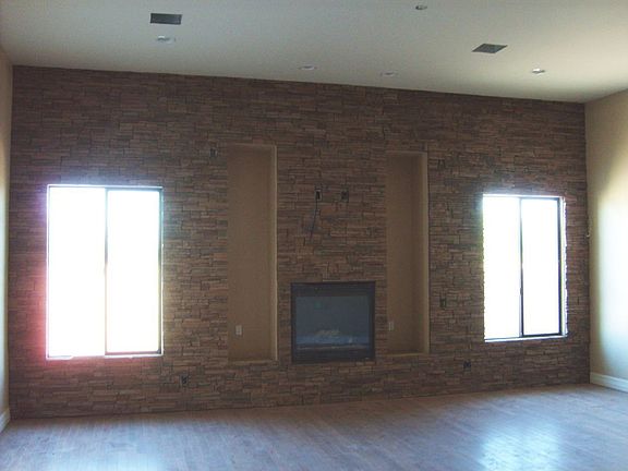 4th image of 8040 W Belmont Ave