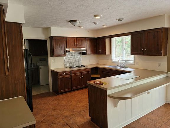 2nd image of 1204 Deerfield Ave