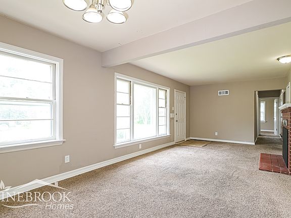 3rd image of 100 De Smet Dr
