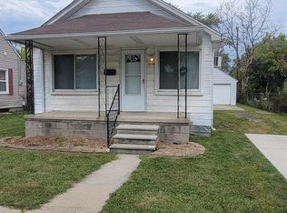 7535 Toepfer Rd, Warren, MI 48091