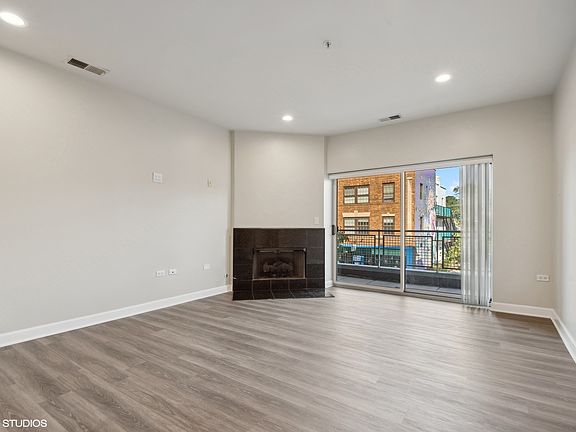 2nd image of 1224 Chicago Ave APT 202