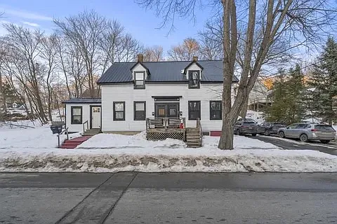 85 Walter St