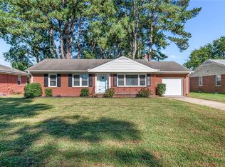 208 Jordan Dr, Smithfield, VA 23430