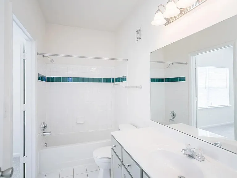 4408 Amethyst Ct #1D — Photo 9