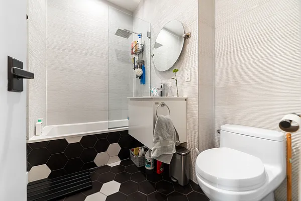 Rented by Maplewood Management | media 37