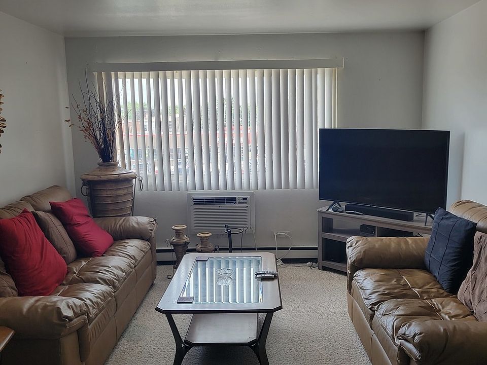 2nd image of 727 S Maple Ave APT 303