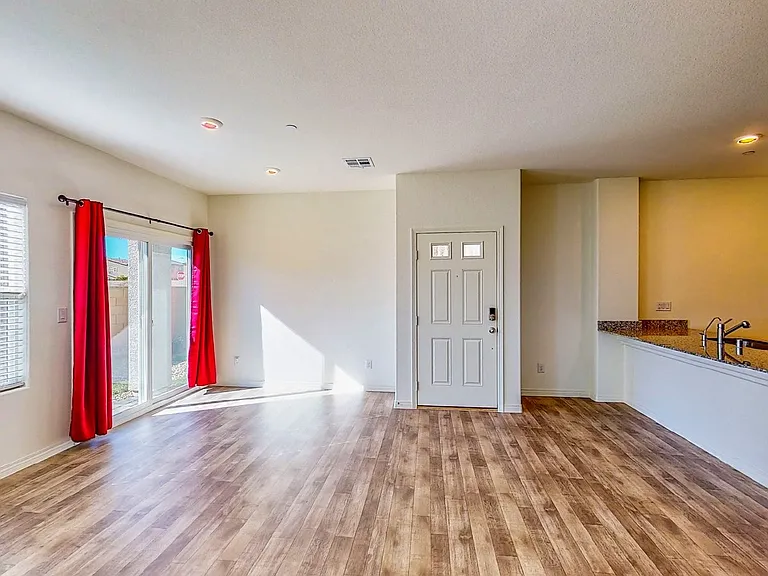 4261 Venus Falls Ave — Photo 7