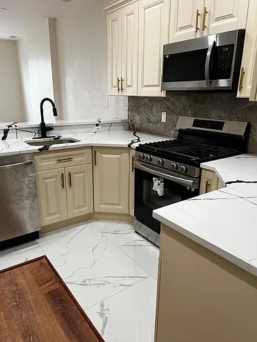 46 Dwight St #2 Photo 1