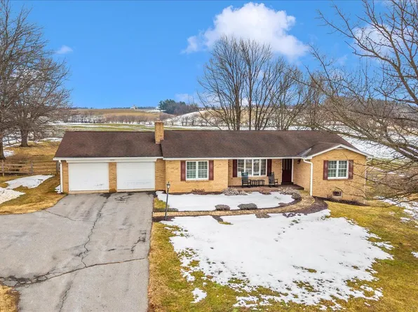 8415 Crum Rd, Walkersville, MD 21793