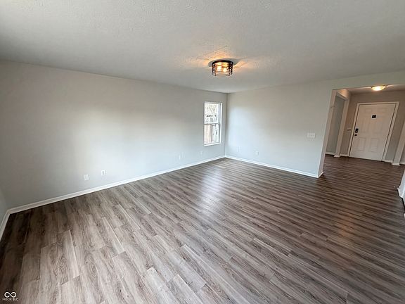 3rd image of 8911 Alto Way