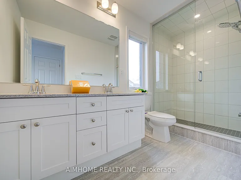 60 Avani Ave — Photo 16