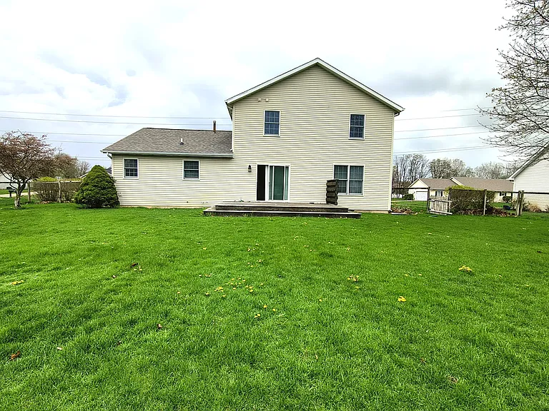 52212 Evard Dr — Photo 4
