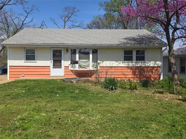 9637 Ridge Ave, Saint Louis, MO 63114