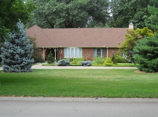 6820 W 67th St, Overland Park, KS 66202